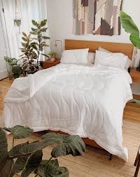 I received a queen size for review which includes 3 platform bases that you align vertically and attach with metal connectors. Floyd Platform Bed Review The Quality Edit