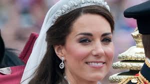 Catherine's hairdresser reveals how William lent a hand