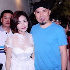 She is the champion of the reality television competition star academy vietnam in. Tiá»ƒu Sá»­ Hoa Minzy