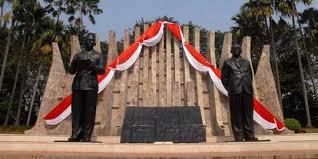 Maybe you would like to learn more about one of these? Rumah Proklamasi Di Pegangsaan Timur 56 Digusur Jadi Gedung Pola Merdeka Com