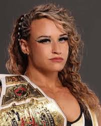 Cora Combs's Instagram, Twitter & Facebook