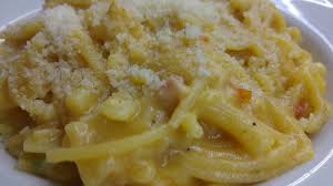 Come preparare la pasta con il cavolfiore cremosa senza pomodoro. Pasta E Cavolfiori Pancetta E Pecorino Youtube