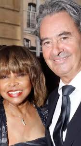 Tina Tiff Mathias Bach