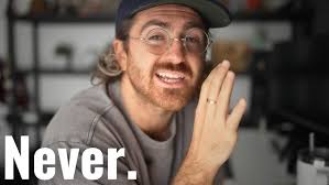 Vanessa Ebert im Interview über "Schnee in Portugal"