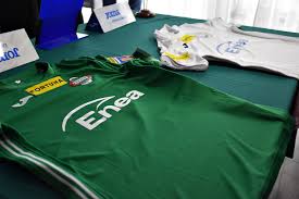 Wszystkie mecze sezon 2021/22 na mwyniki.pl Joma Partnerem Technicznym Radomiaka Nowe Koszulki Zielonych Oficjalny Serwis Klubu Rks Radomiak Radom