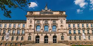 On an international level, the university of würzburg ranks in the top bracket of academic institutions in many scientific disciplines including biology, medicine, physics, and psychology. Universitat Wurzburg Home Facebook