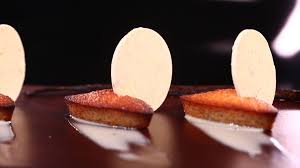 Dans La Peau D Un Chef Tout Sur L Emission News Et Videos En Replay France 2 Recette Christophe Michalak Michalak Christophe Michalak