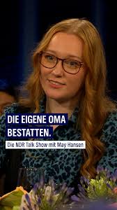 Am 1. November ist der TV-Koch, Moderator und Autor Horst Lichter zusammen  mit seinem langjährigen Freund Helmar Broich zu Gast in der NDR Talk Show.  Wir verlosen zwei Exemplare von Lichters autobiografischem