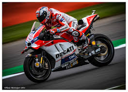 Marc márquez defends his motogp world championship title. Wallpaper Andreadovizioso04 Ducatidesmosedicigp16 Ducatimotogpteam Ducati Motogp Silverstone Northamptonshire England 2016 Canoneos7dmkii Canon Dslr 4074x2947 955471 Hd Wallpapers Wallhere