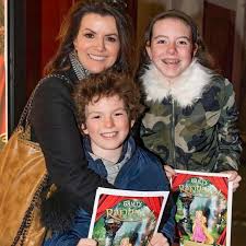 Irish comedian Deirdre OKane paid a heavy price for choosing to be stay  at home mum - Irish Mirror Online
