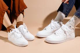 He has been married to kari hagar since november 29, 1995. Best White Sneakers For Women Men 2021 Reviews By Wirecutter