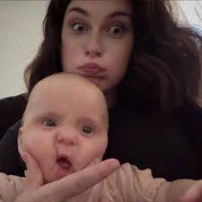 Who does custom woodwork in Somerset, KY?