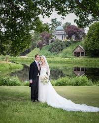 Vor gabriella hatte vor fast genau einem jahr prinz harry die amerikanischen schauspielerin meghan markle in der kapelle geheiratet. Lady Gabriella Windsor And Thomas Kingston Release Must See Official Wedding Photos Hello