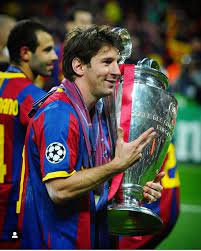 Argentinian soccer player lionel messi moved to spain at the age of 13. Pin On Football