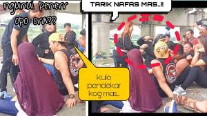 Soal jokowi pakai kain ihram terbalik, fb nahimunkar.com dituduh sebar fitnah padahal pendukung jkw saja akui foto metrotv asli. Heboh Warga Psht Di H4j4r Sisw4 Putri Karena Pshttaiwan Tesmental Rentvlog8 By Erent Ernaw Channel