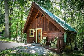 Enjoy a whole home for your vacation with vrbo Best Gatlinburg Airbnb Top Cabins With Hot Tubs For 2021 The Wanderlust Within