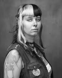 Me in 2010 vs me in 2020. The crazy thing about these photos is that both  were taken in LA. In 2010, I was coming to Los Angeles every other month to