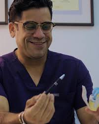 Ortopedista Christian Montes Quiroz