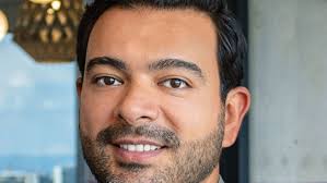 Victor Islas's Instagram, Twitter & Facebook