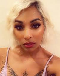 Something really different... last night mua : @melissagrace_ the blonde  hair : @wigsfromscratch