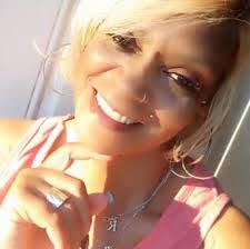 Elaine Belcher's Instagram, Twitter & Facebook