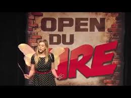 Laura laune sur scène : Spot Comedy Laure Launela Fable De La Girafe Facebook