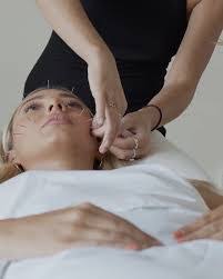 Erica Arcuri's Instagram, Twitter & Facebook