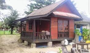 Ia merupakan tempat peranginan yang sangat popular kerana mempunyai pantai yang cantik dan kemudahan penginapan menarik yang disediakan. Chalet Kayu Ala Kampung Depan Pantai Cherating Untuk Percutian Tenang Bersama Keluarga Port Cuti