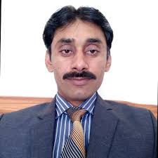 Catching up with our PhD students 👍😎🕺 Robert Reardon , Esteban…