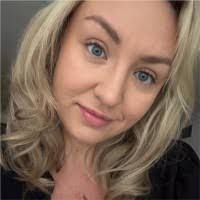 Ashlea Reece's Instagram, Twitter & Facebook