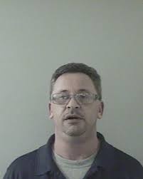 6 Arrested, 2 Marijuana Shops Searched