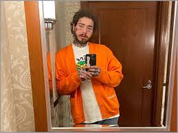Austin richard post, known professionally as post malone, is an american rapper, singer, songwriter and record producer. Post Malone Denies Using Drugs After Sparking Concern Over Onstage Behaviour English Movie News Times Of India