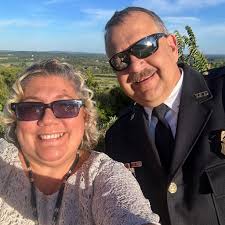 who has the freshest taco salad?