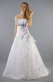 Abendkleid gitana lang in tuerkis mit pailletten perlen stickereien im online shop: 20 Brautkleider Mit Farbakzenten Ideen Brautkleid Weisses Kleid Kleider