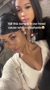 Stephanie Bellingham's Instagram, Twitter & Facebook