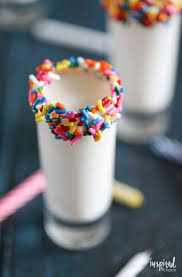 Birthday Cake Shot Recipe This Birthday Cake Shot Recipe Is A Tasty And Fun Birthday Cocktail Idea Cocktail Recipe Shot Birthday In 2020 Birthday Cake Shots Cake Shots Birthday Cocktails