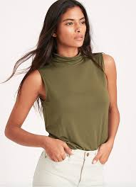 Natural beauty hair curls it is stylish to be natural, but it is even more stylish to wear natural hair tank top. 13 Best Tank Tops For Women That Are So Comfy And Versatile