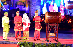 Instrumen musik sedih banget by : Buka Mtq Xxvii Presiden Jokowi Ajak Bacakan Al Fatihah Untuk Korban Bencana Alam Kabarpolitik Com