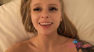 I get Excited Watching My Boobs Bounce: Perfect Body Porn feat.  Shamelesscouple | xHamster