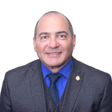 La Escuela de Administración da la bienvenida a su nuevo equipo de  dirección.🎊 Nos complace presentar al Dr. Gabael Armas Vallejos como  Director y al MSc. Eddie Cuevas Marín como Subdirector de