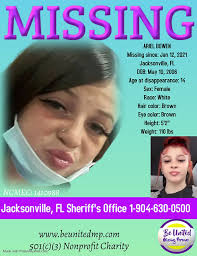 Ariel Bowen's Instagram, Twitter & Facebook