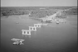 Liste der brücken und tunnel zur île de montréal — die île de montréal, auf der die stadt montreal liegt, ist die größte insel im hochelaga archipel. Photos Historiques Du Pont De L Ile Aux Tourtes