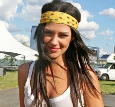 Coiffure Hippie Beaute Naturelle De L Esprit Rebelle