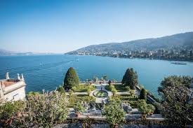 It is a frazione of the comune of tuoro sul trasimeno, and is the only inhabited island on the lake, with a current population of 35. Isole Borromee Lago Maggiore Come Visitarle Quando Costi