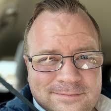 Derek Dellinger's Instagram, Twitter & Facebook