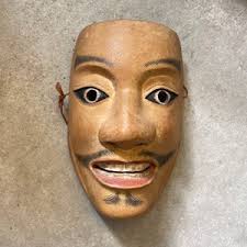 Máscara tradicional japonesa Hyottoko. Colección de arte hecha a mano.  Colores personalizados. Máscara de madera. Folclore japonés.