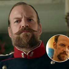 No te has dado cuenta: el sargento Burdina de 'La Promesa' ya interpretó a  otro inspector en una conocida serie