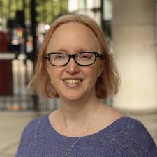 Heather Munro's Instagram, Twitter & Facebook