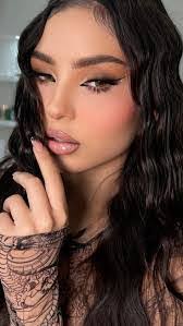 Leilani Ibarra's Instagram, Twitter & Facebook