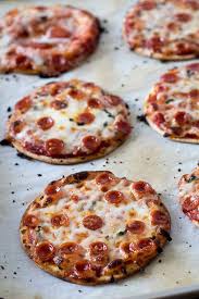 Easy Mini Pizza Recipe Recipe Easy Mini Pizza Recipe Mini Pizza Recipes Mini Pizza